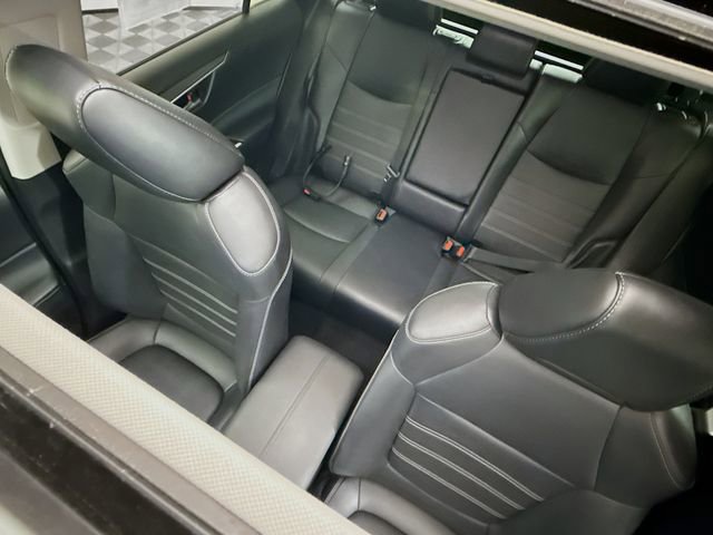 Used 2023 Toyota RAV4 XLE Premium image 21