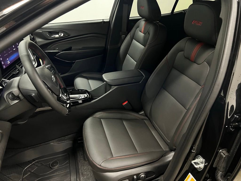 New 2026 Chevrolet Trax RS w/ Driver Confidence Package image 28