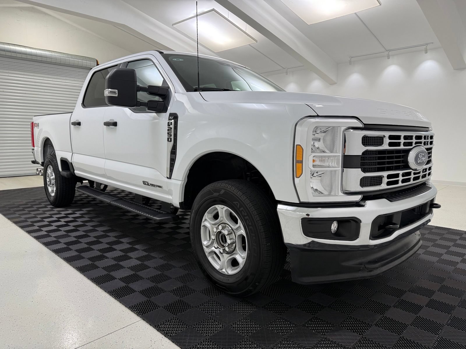Used 2025 Ford F250 XLT w/ FX4 Off-Road Package