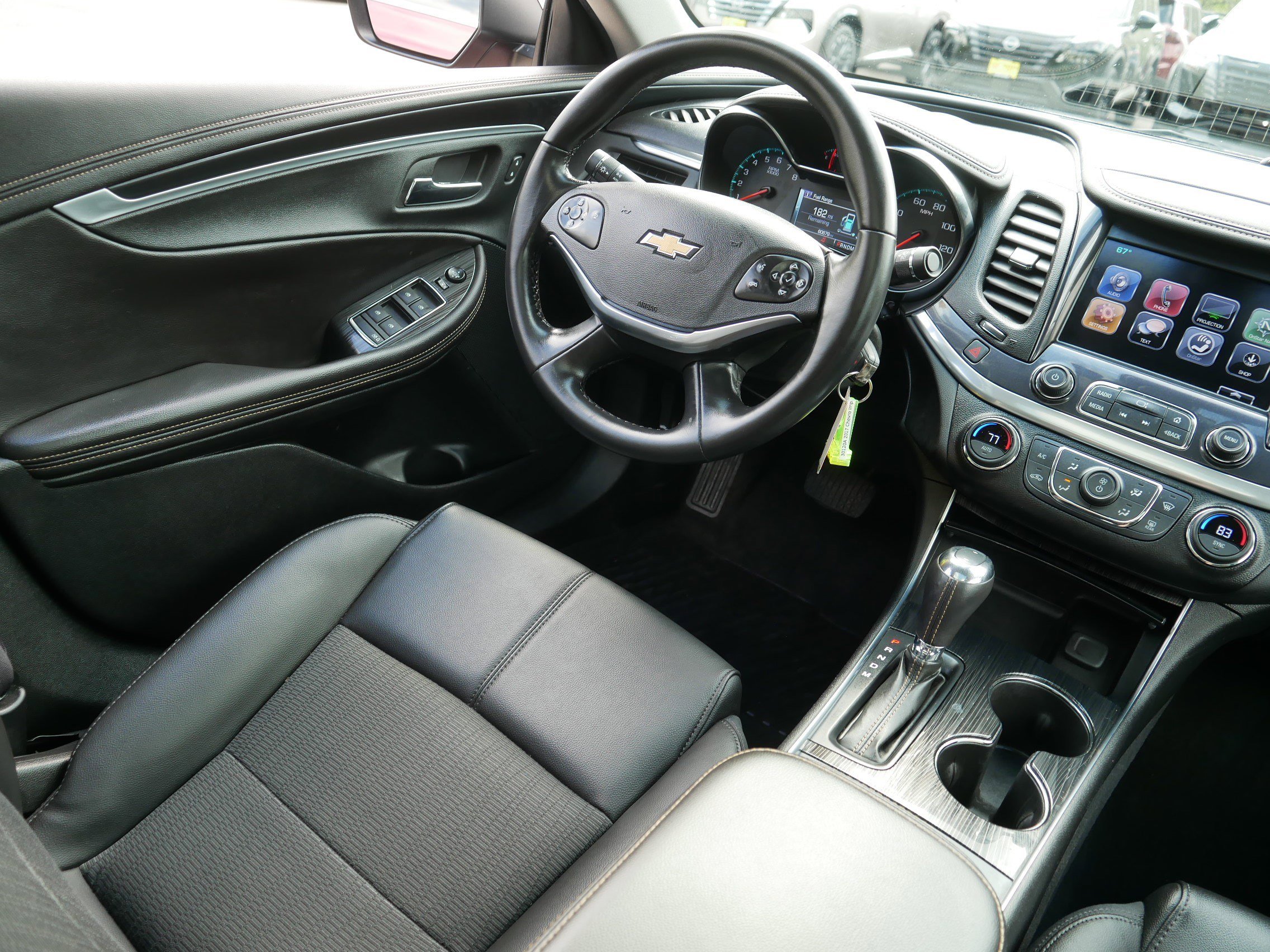 Used 2017 Chevrolet Impala LT w/ Convenience Package FWD image 9