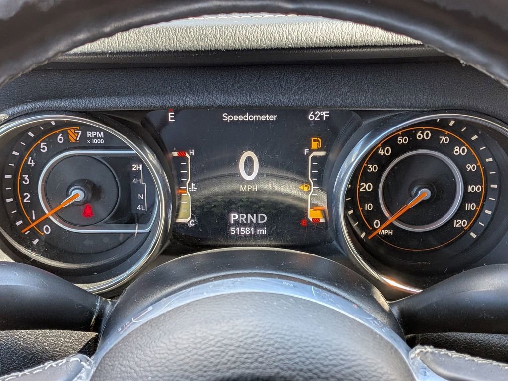 Used 2020 Jeep Gladiator Overland AWD/4WD image 14