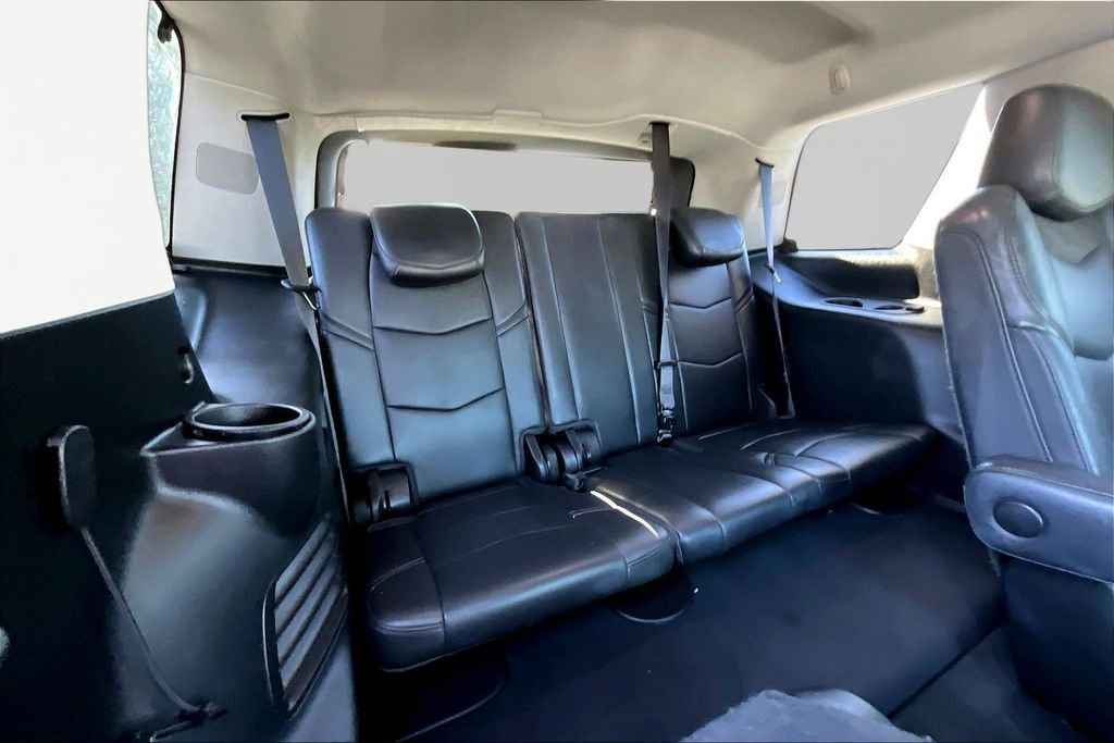 Used 2018 Cadillac Escalade Luxury image 26