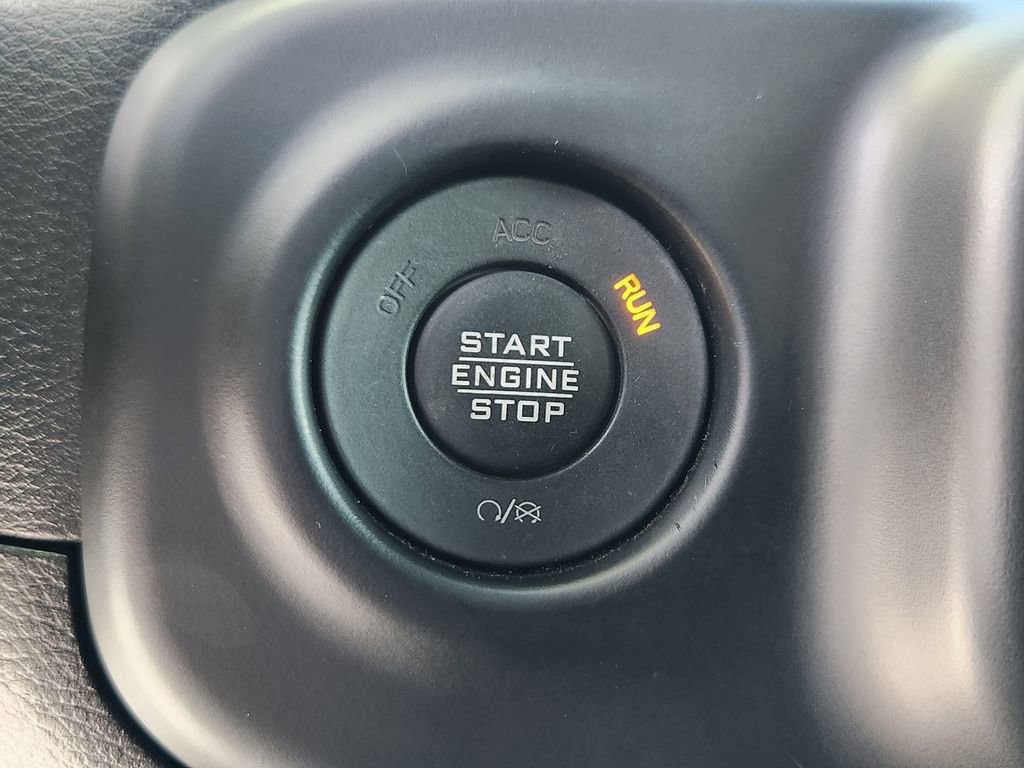 Used 2023 Jeep Wrangler Unlimited Sahara w/ Cold Weather Group image 12