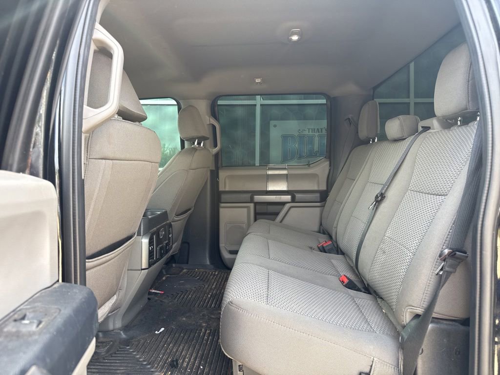 Used 2022 Ford F250 XLT w/ Black Appearance Package AWD/4WD image 9