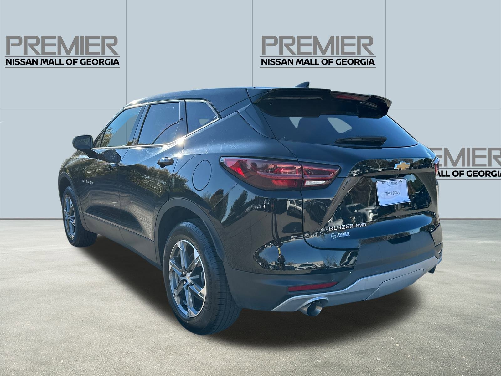 Used 2025 Chevrolet Blazer LT image 7