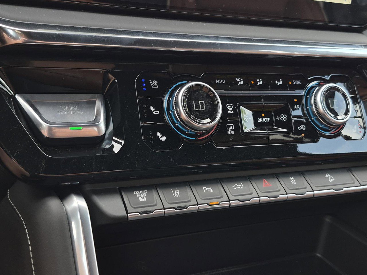 New 2026 GMC Sierra 2500 Denali Ultimate w/ Max Trailering Package image 26