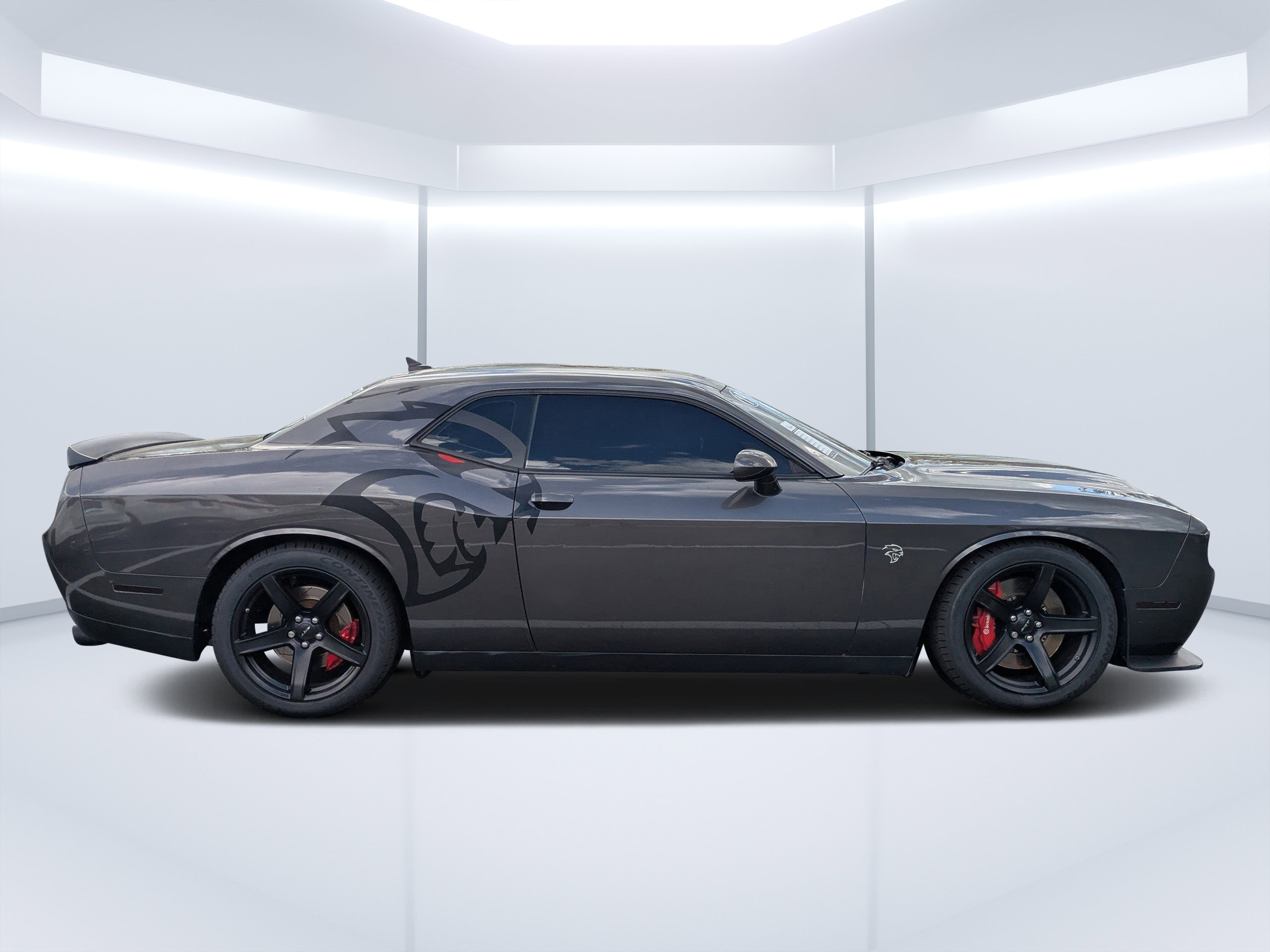 Used 2019 Dodge Challenger SRT Hellcat image 5
