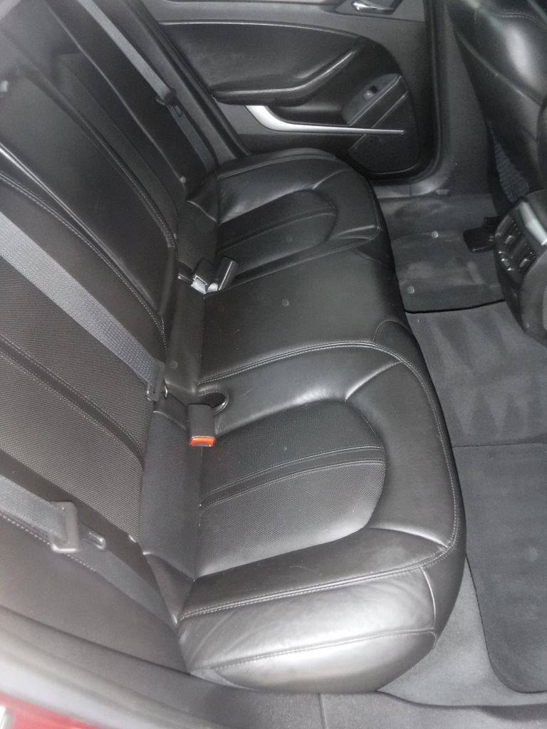 Used 2009 Cadillac CTS 3.6 RWD image 32