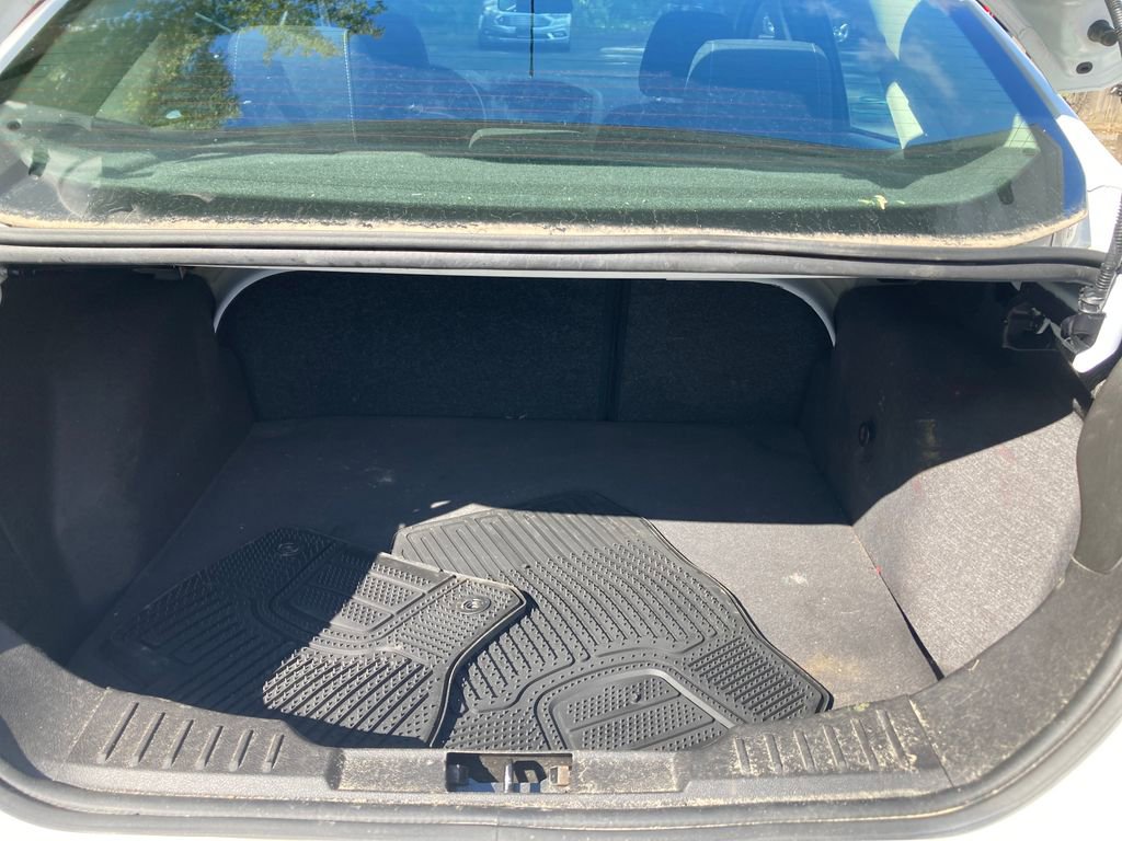 Used 2017 Ford Focus SE w/ Cold Weather Package image 27