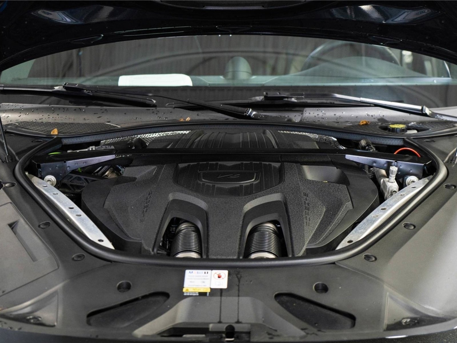 Used 2022 Porsche Panamera 4S image 23