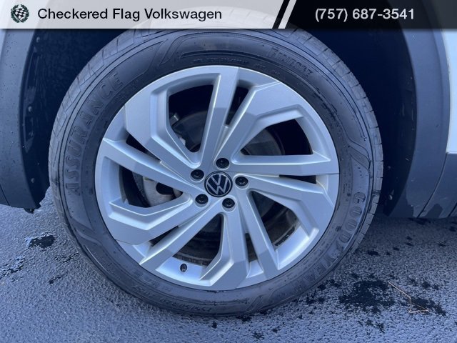 Used 2022 Volkswagen Atlas SE w/ Panoramic Sunroof Package image 3