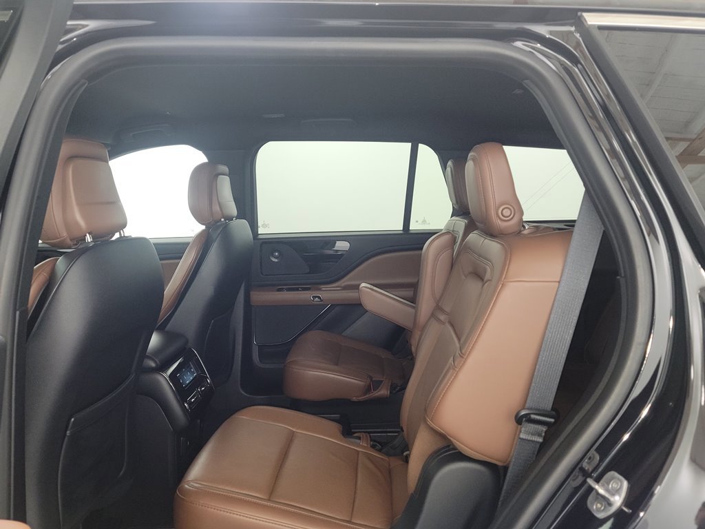 Used 2020 Lincoln Aviator Reserve w/ Elements Package Plus image 15