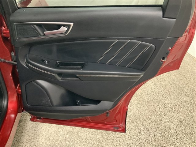 Used 2020 Ford Edge ST w/ Equipment Group 401A image 24