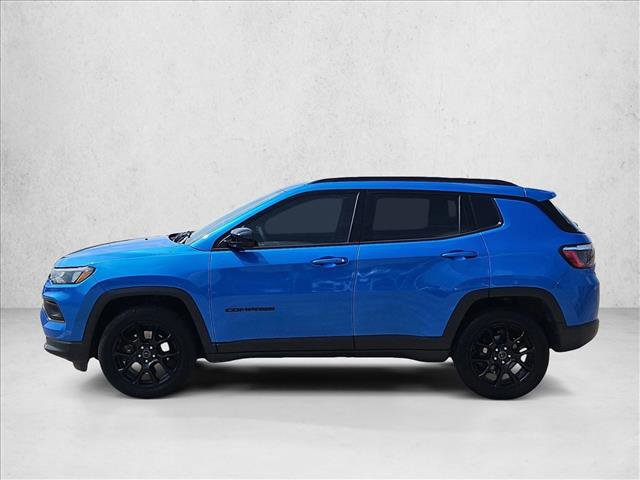 Used 2025 Jeep Compass Latitude w/ Altitude Special Edition AWD/4WD image 9