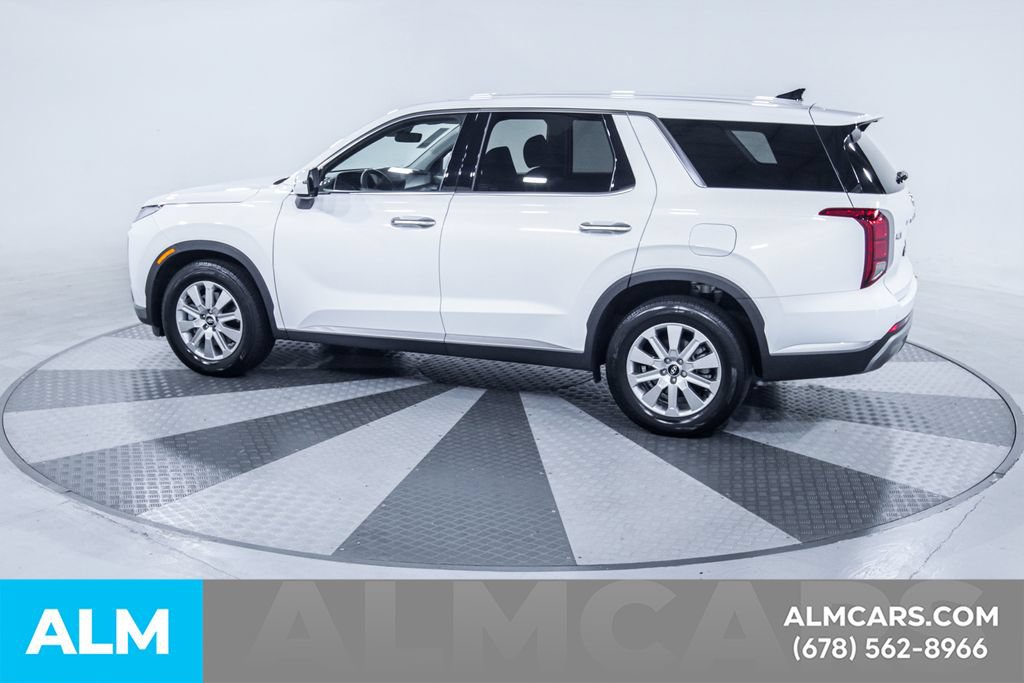 Used 2025 Hyundai Palisade SE FWD image 5