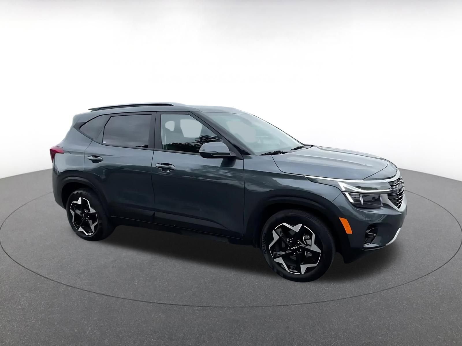 Used 2025 Kia Seltos S video 2