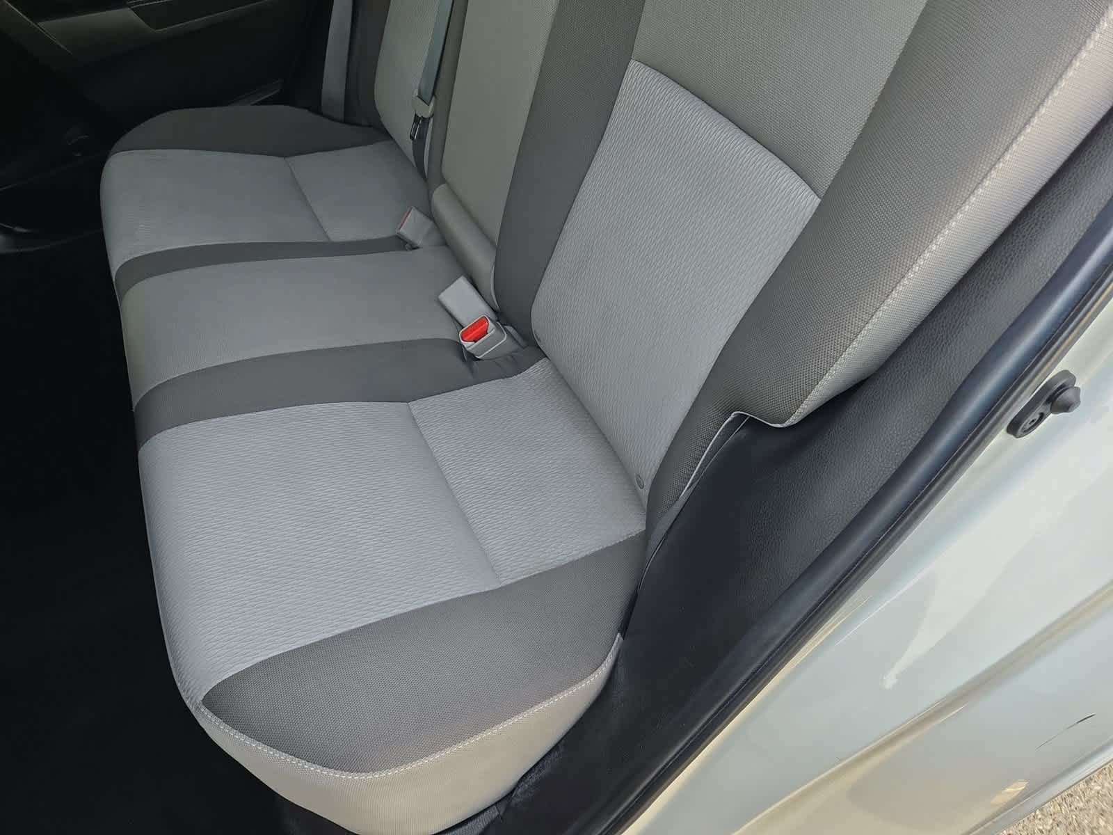 Used 2019 Toyota Corolla LE w/ Carpet Mat Package (TMS) FWD image 19