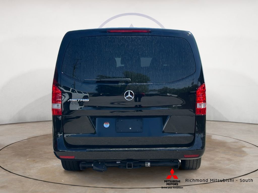 Used 2019 Mercedes-Benz Metris Passenger image 4