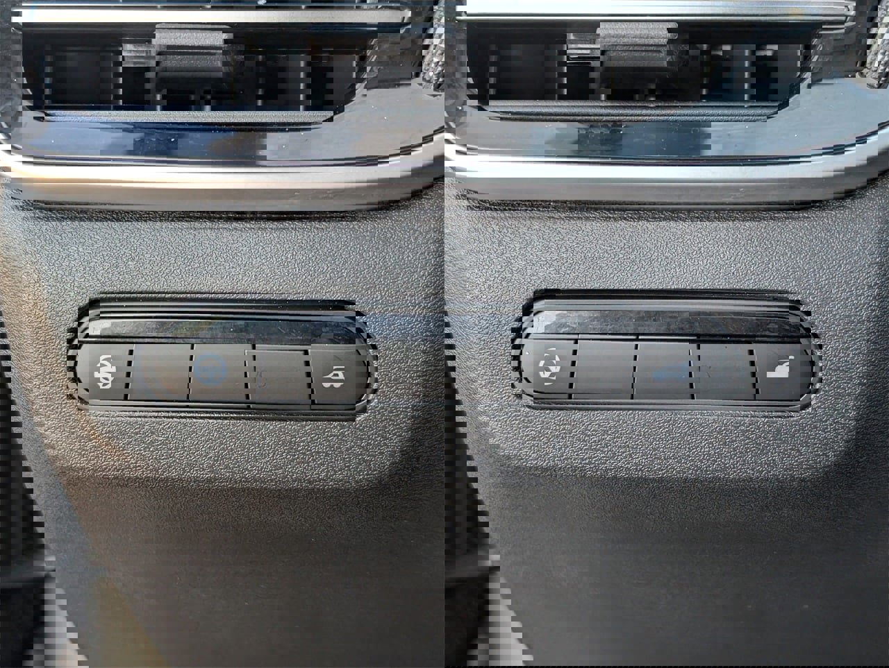 Used 2023 INFINITI QX60 Sensory w/ Cargo Package image 23