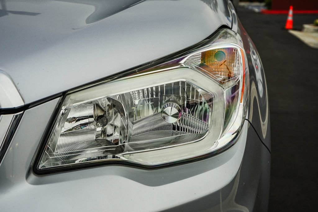 Used 2016 Subaru Forester 2.5i Touring w/ Eyesight & Navigation System image 10