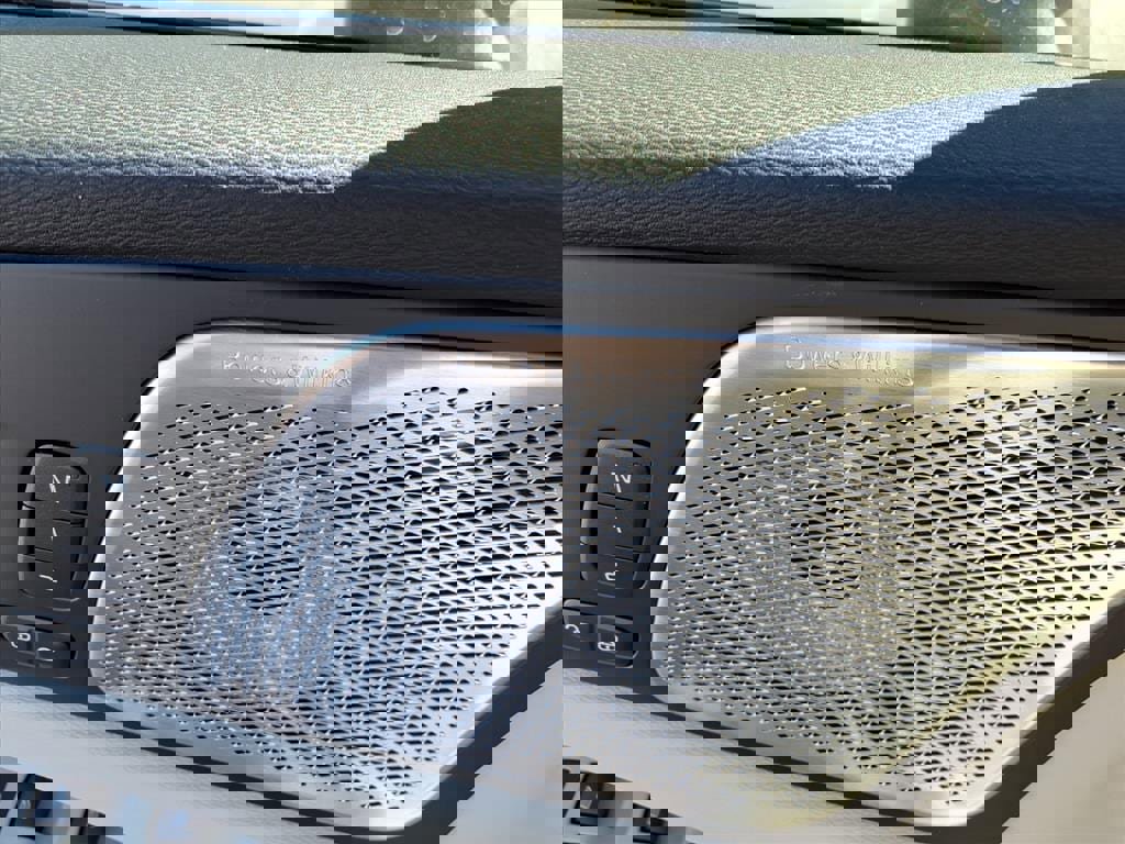 New 2026 Volvo XC60 B5 Ultra w/ Protection Package Premier image 12