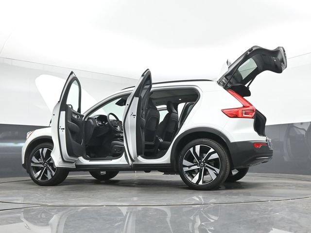 Used 2023 Volvo XC40 B5 Ultimate w/ Protection Package Premier AWD/4WD image 55