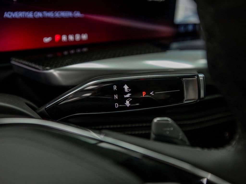 Used 2025 Cadillac Escalade V image 28