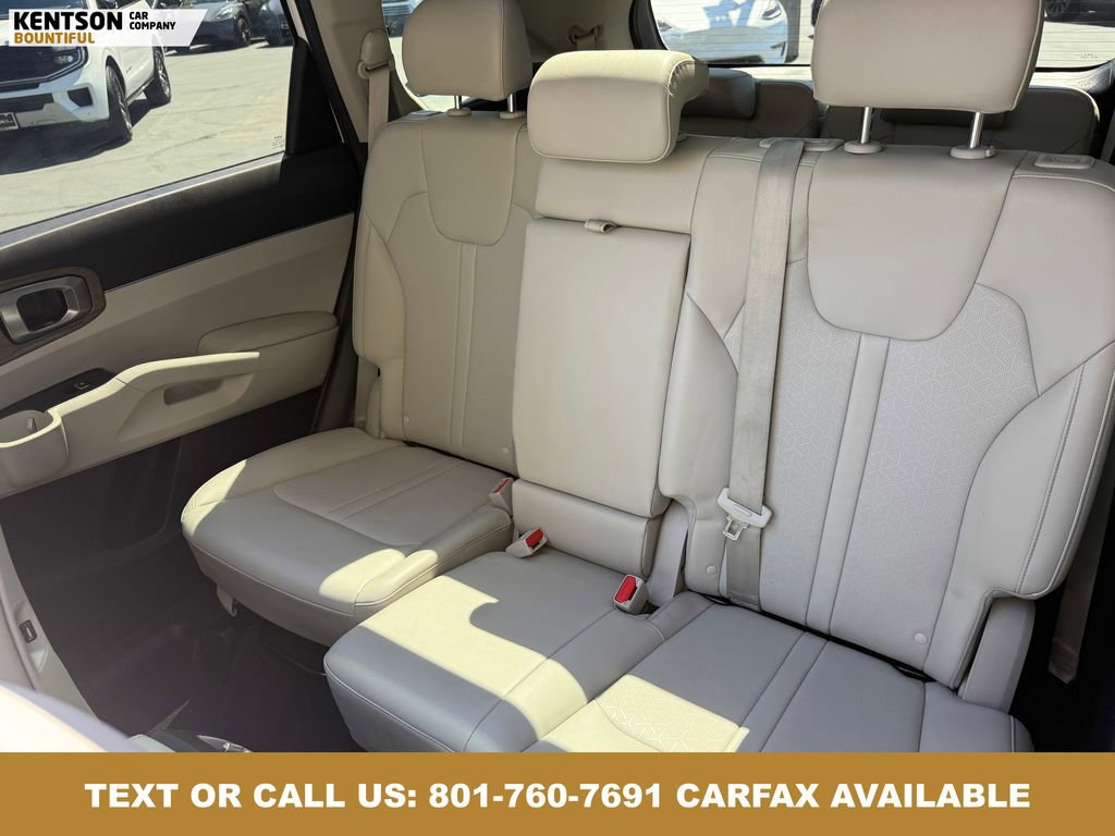 Used 2023 Kia Sorento S w/ Panoramic Sunroof Package AWD/4WD image 35