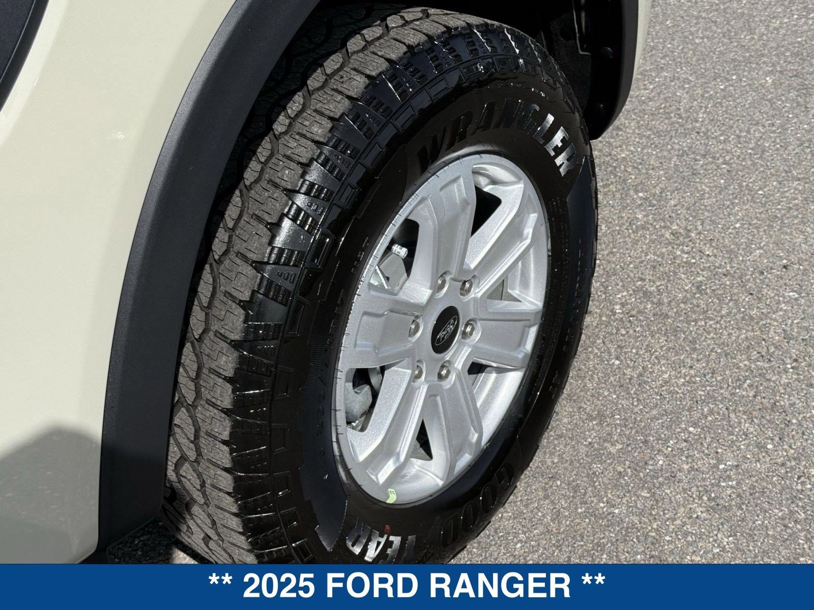 New 2025 Ford Ranger XL image 13