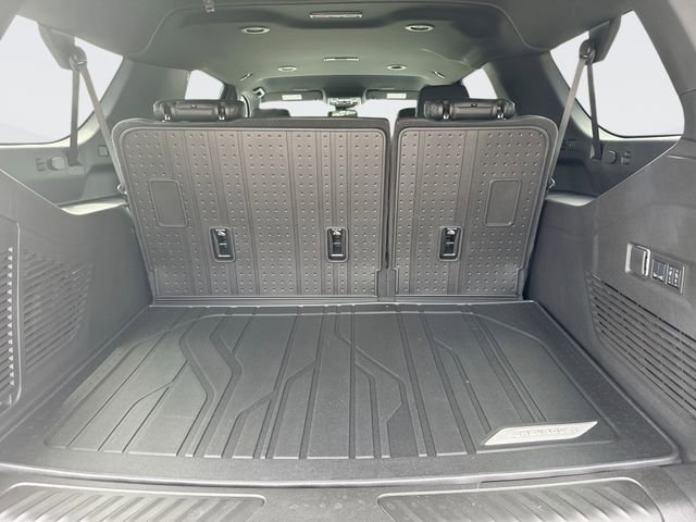 New 2026 Chevrolet Suburban LT w/ Comfort Package image 26