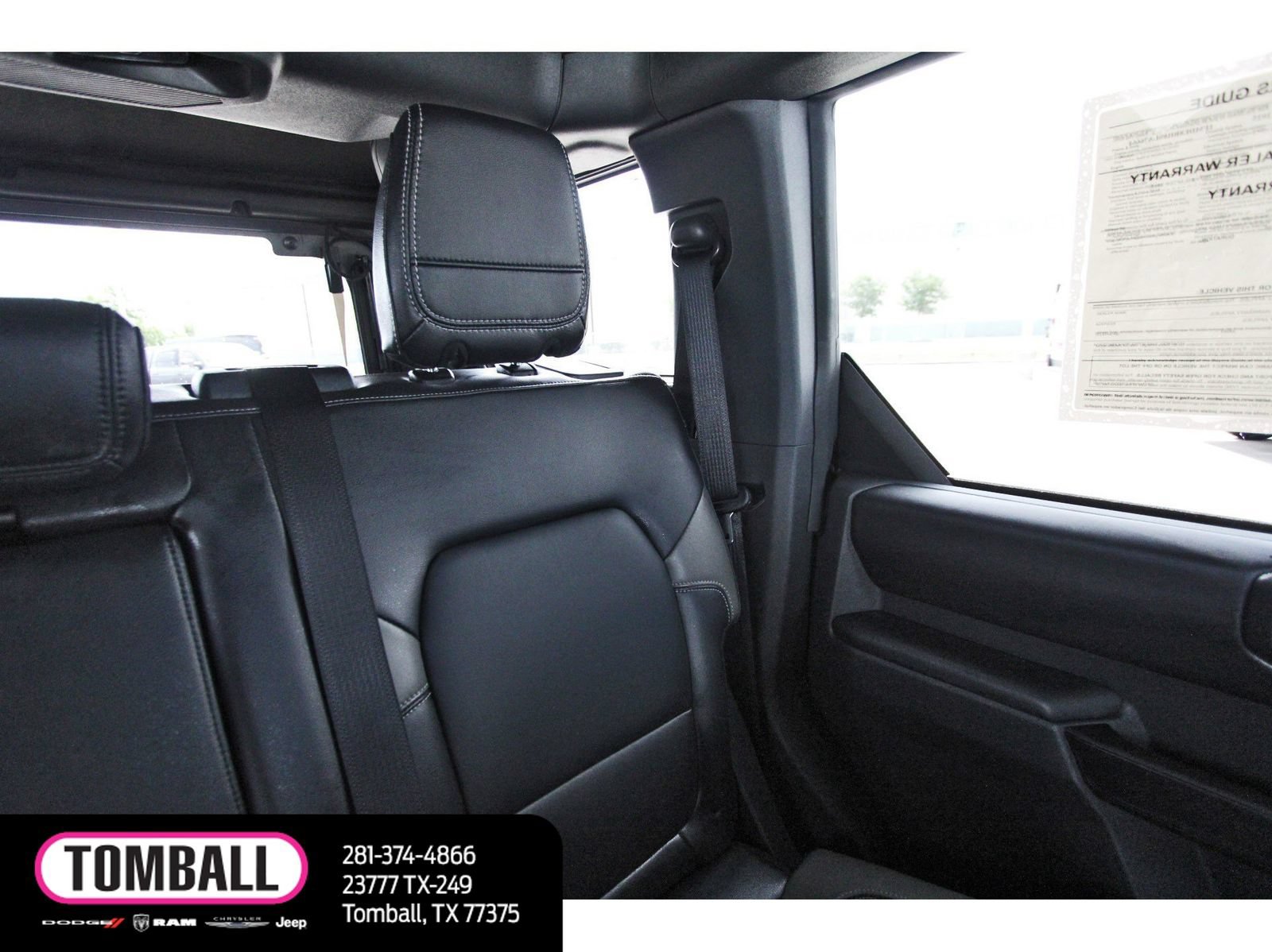 Used 2025 Ford Bronco Outer Banks AWD/4WD image 12