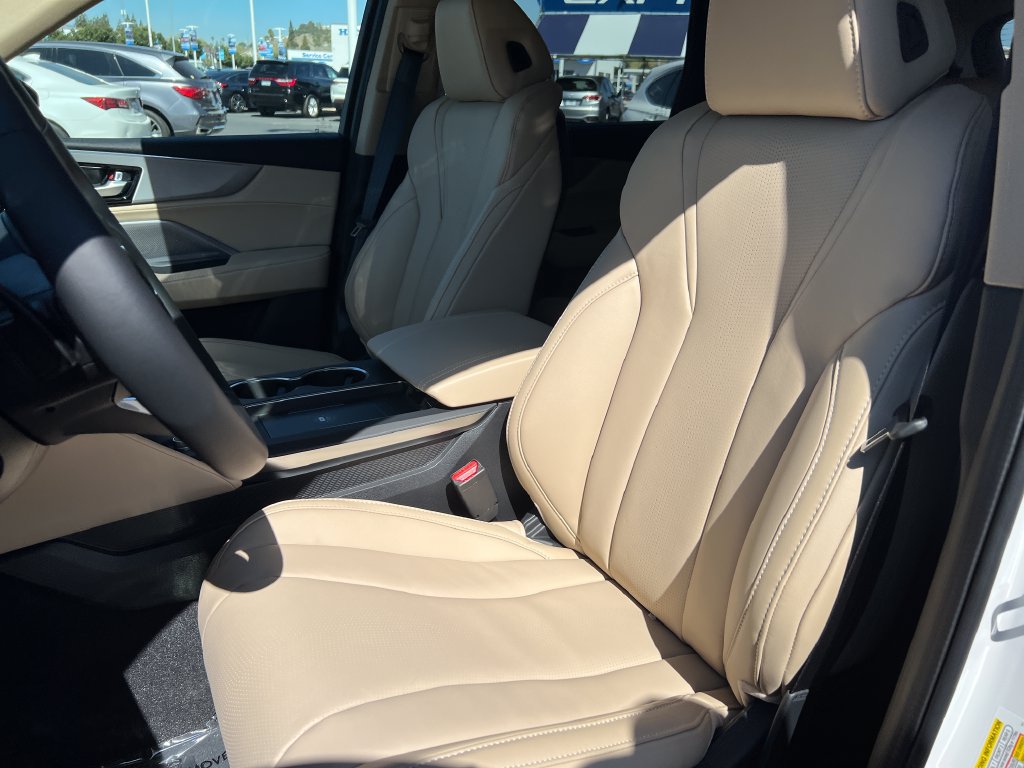 Certified 2026 Acura MDX w/ Technology Package AWD/4WD image 16