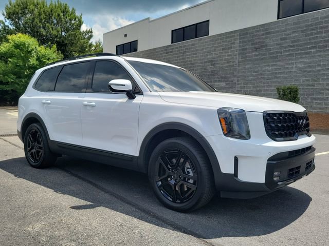 Certified 2025 Kia Telluride SX Prestige X-Line AWD/4WD image 3