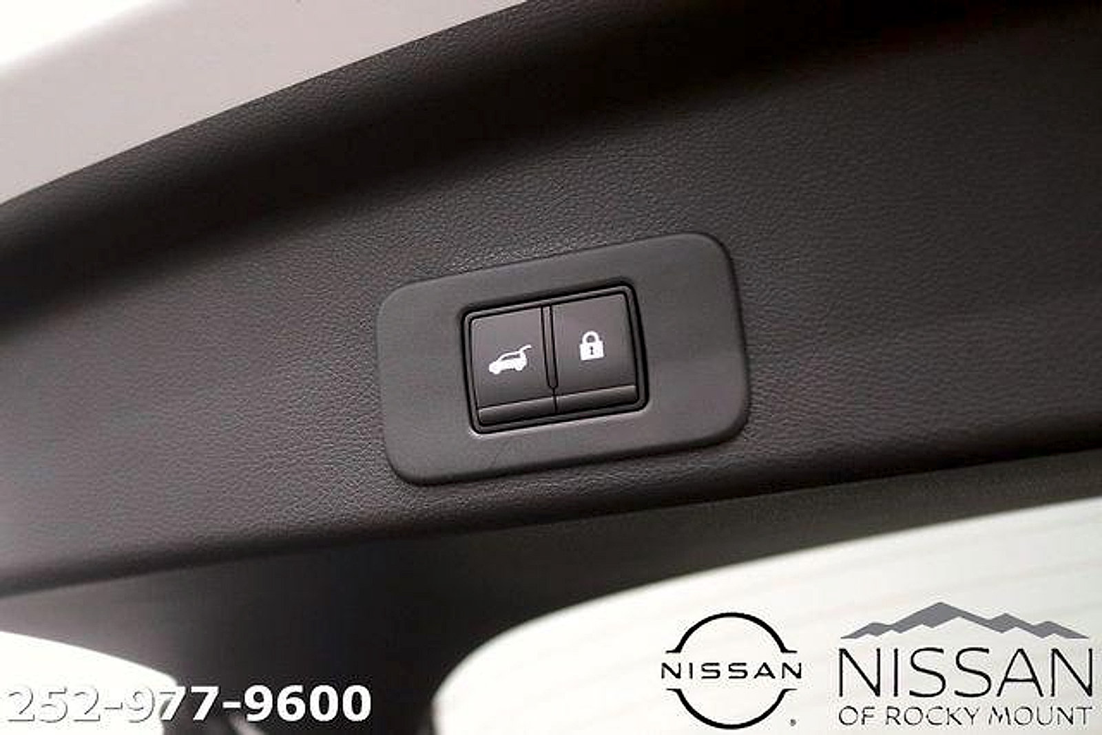 New 2026 Nissan Murano Platinum w/ Cargo Package AWD/4WD image 17