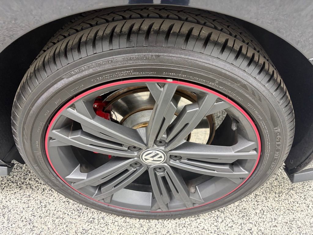 Used 2019 Volkswagen Jetta GLI image 11