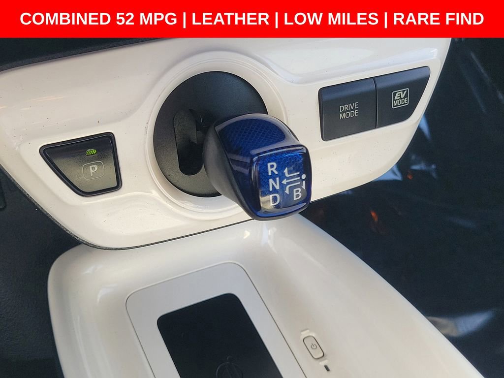 Used 2016 Toyota Prius Four Touring FWD image 29