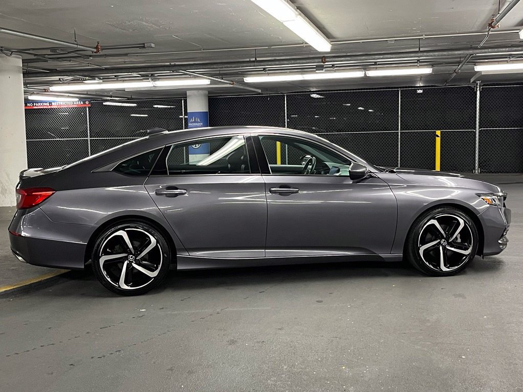 Used 2018 Honda Accord Sport image 35