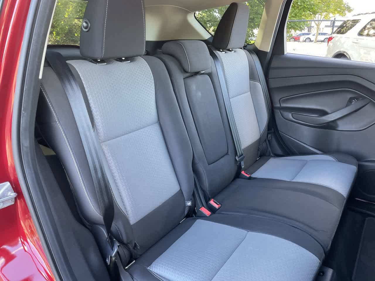 Used 2017 Ford Escape SE w/ Equipment Group 201A AWD/4WD image 15