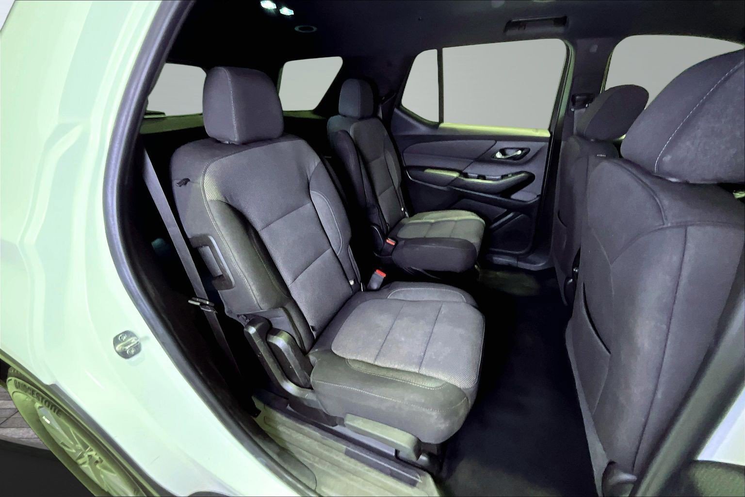Used 2023 Chevrolet Traverse LT AWD/4WD image 24
