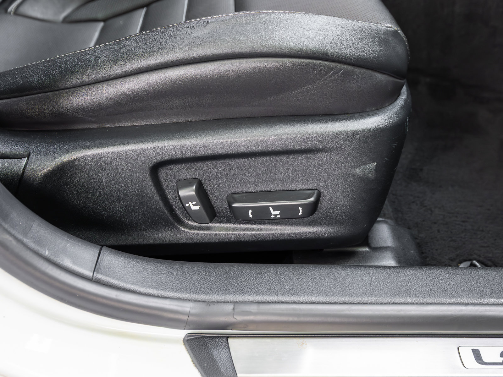 Used 2016 Lexus IS 350 w/ F Sport Package RWD image 53