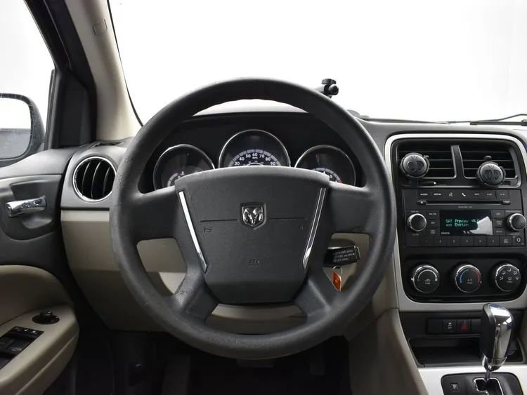 Used 2011 Dodge Caliber Mainstreet image 20