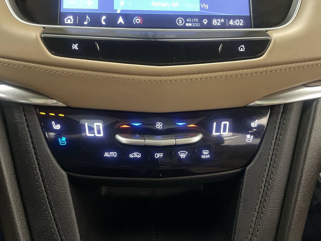 Used 2022 Cadillac XT5 Sportv w/ Platinum Package AWD/4WD image 12