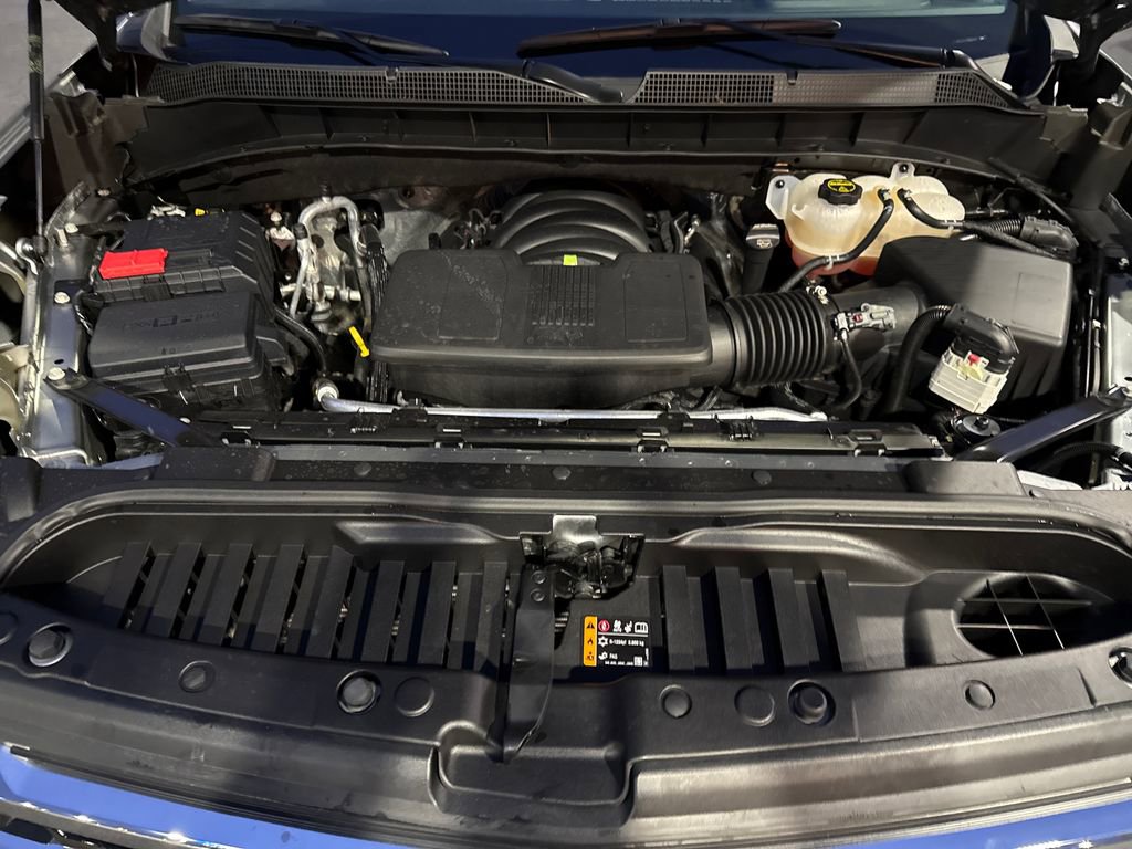 Used 2025 Chevrolet Silverado 1500 LT w/ Safety Package image 27