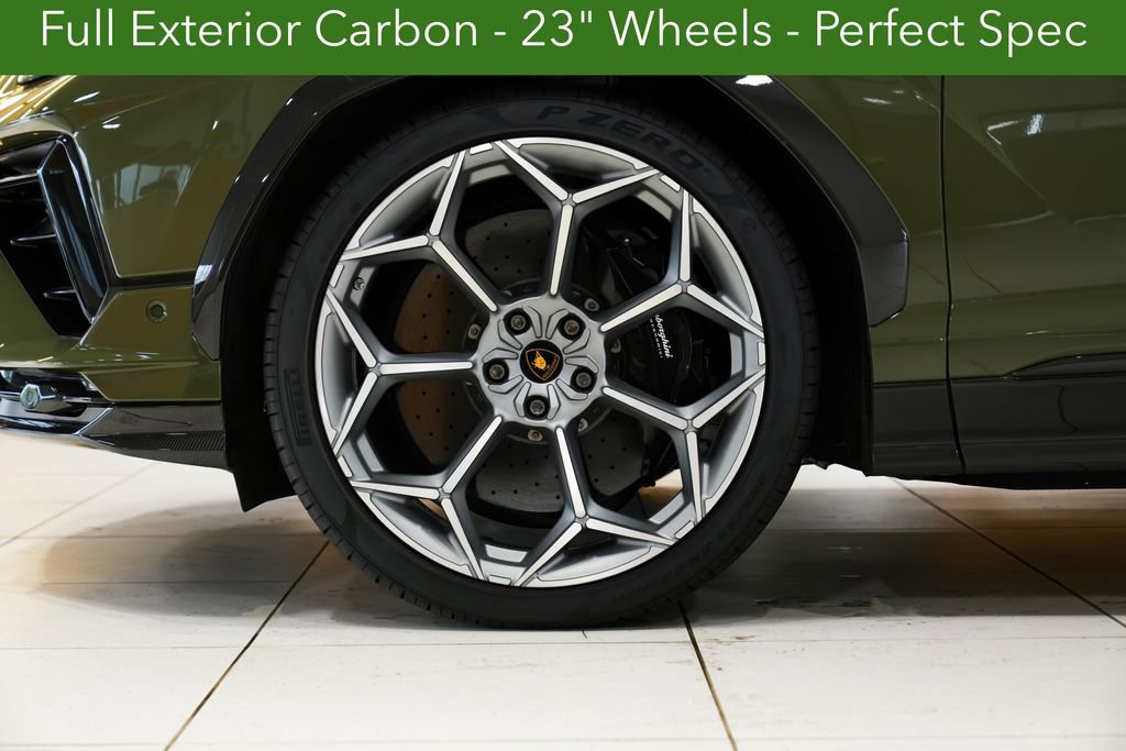 Used 2023 Lamborghini Urus Performante AWD/4WD image 4