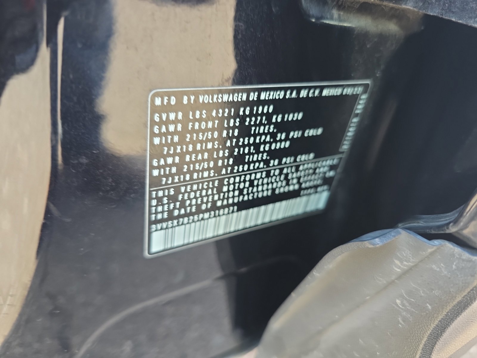 Certified 2023 Volkswagen Taos SE w/ Black Wheel Package image 25