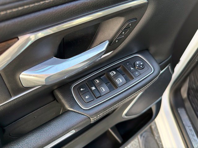 Used 2022 RAM 1500 Laramie AWD/4WD image 12