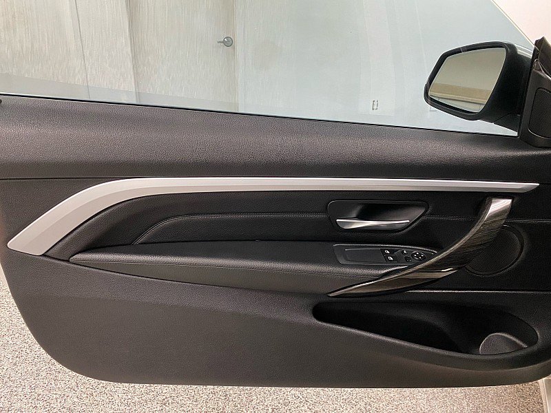 Used 2017 BMW 430i Coupe image 9