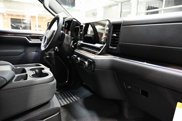 New 2026 Chevrolet Silverado 1500 LT image 14