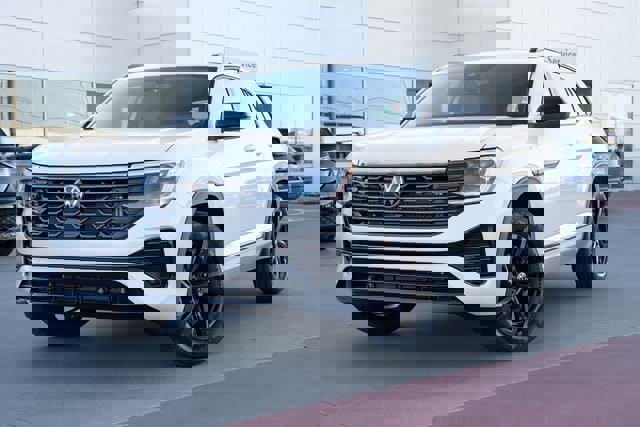 New 2026 Volkswagen Atlas Cross Sport SEL R-Line image 2