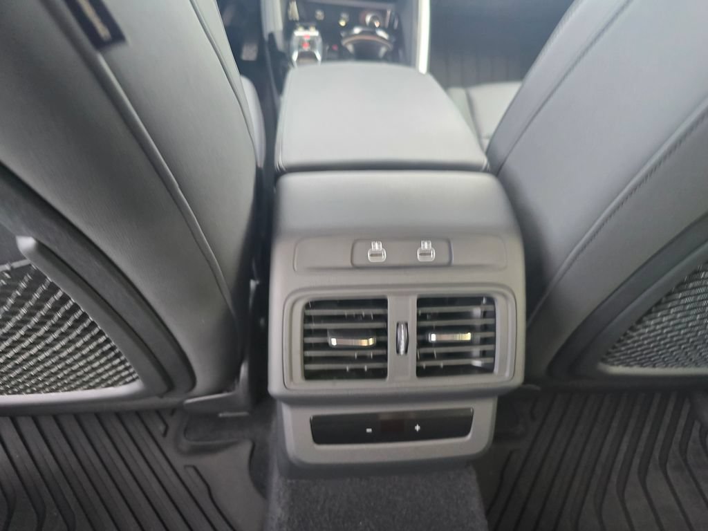 Used 2025 Audi Q5 Premium w/ Convenience Package AWD/4WD image 26